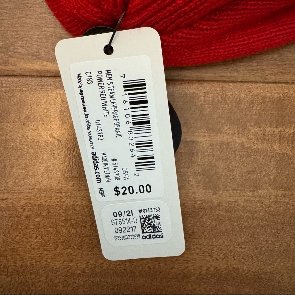 NWT Adidas Team Leverage Performance Beanie Hat in Power Red and White Stripe - Picture 6 of 7